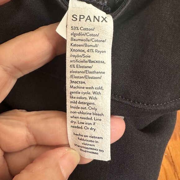 Spanx Black Wide Leg Capri Pant High Waist Pull On - Picture 4 of 14